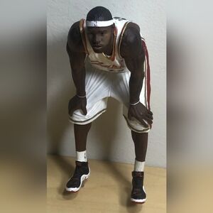 Lebron James #23 NBA McFarlane Basketball Action Figure Cavaliers